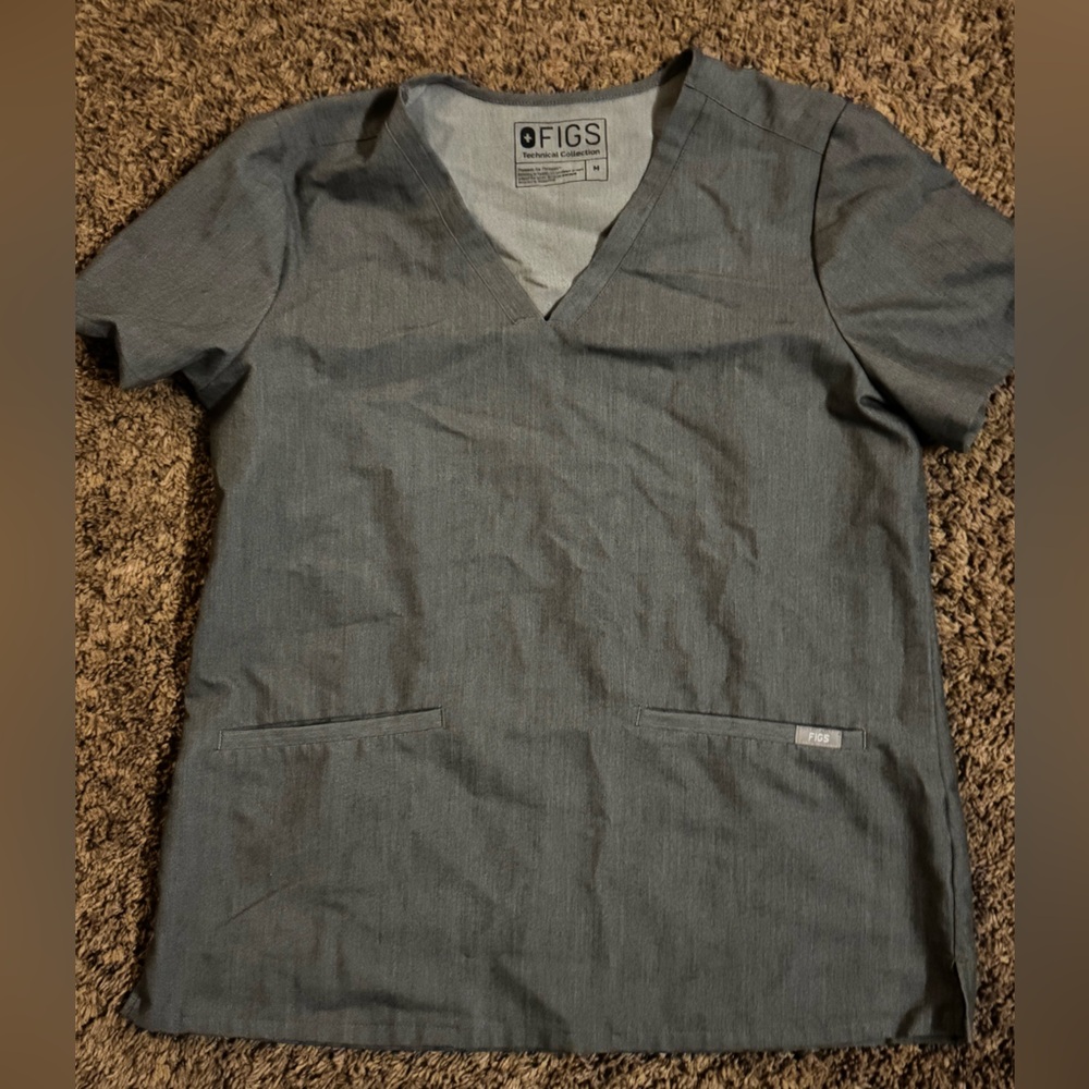 Small Figs scrub top, graphite